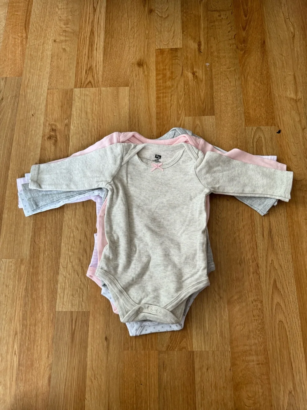 10 Long-Sleeve One-Piece Bodysuit